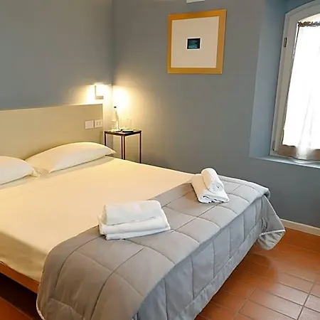 Lingua Hotel